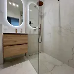 Large By The Sea Apartment